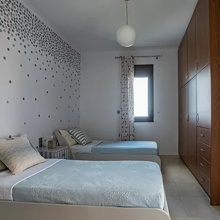 Krissa Villa *